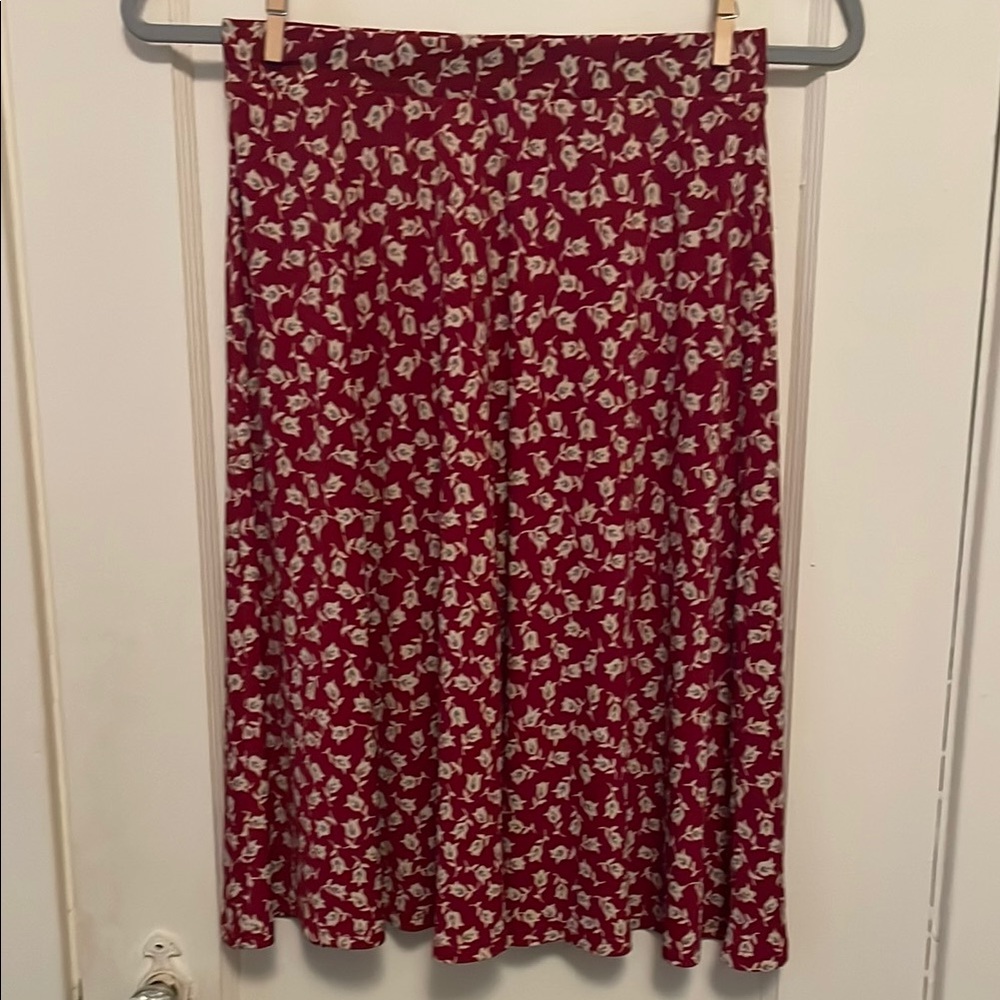 Gilli Morgen XS Dark Red Skirt with cream & olive floral pattern